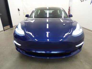 Tesla Model 3 2022 - Thumbnail 3