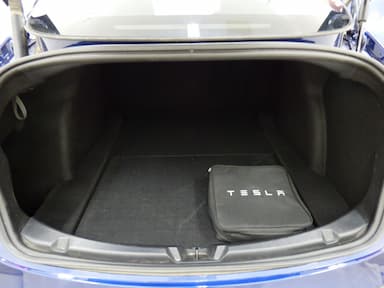 Tesla Model 3 2022 - Thumbnail 17