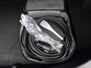Tesla Model 3 2022 - Thumbnail 18