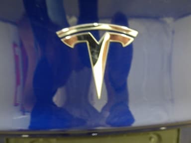 Tesla Model 3 2022 - Thumbnail 23