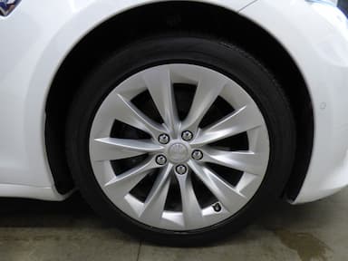 Tesla Model S 2019 - Thumbnail 29