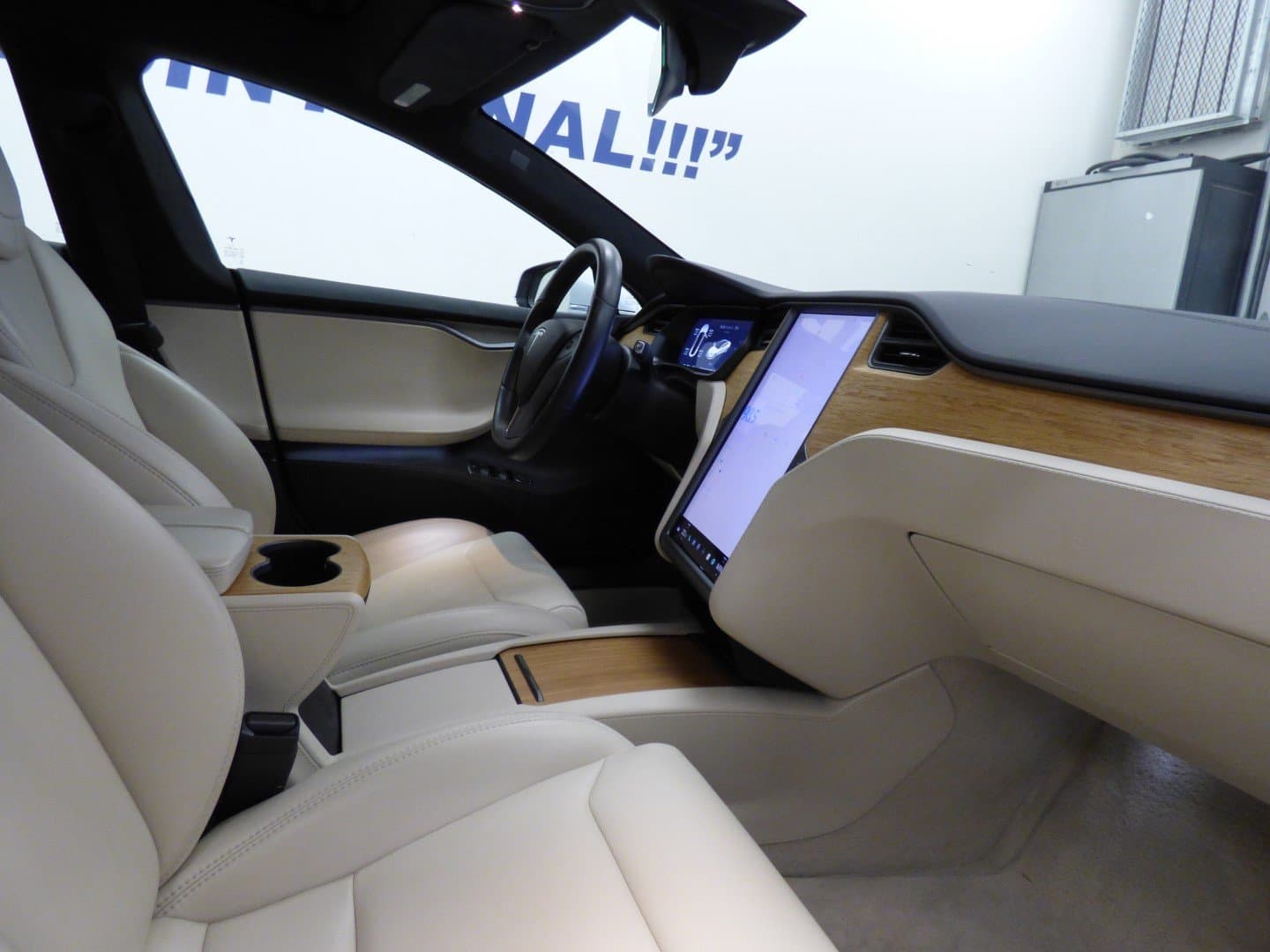 Tesla Model S 2019 - Image 7