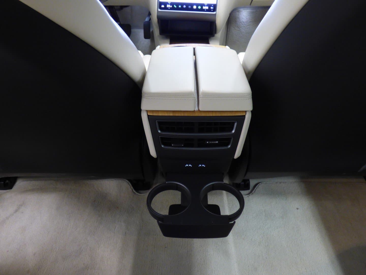 Tesla Model S 2019 - Image 24