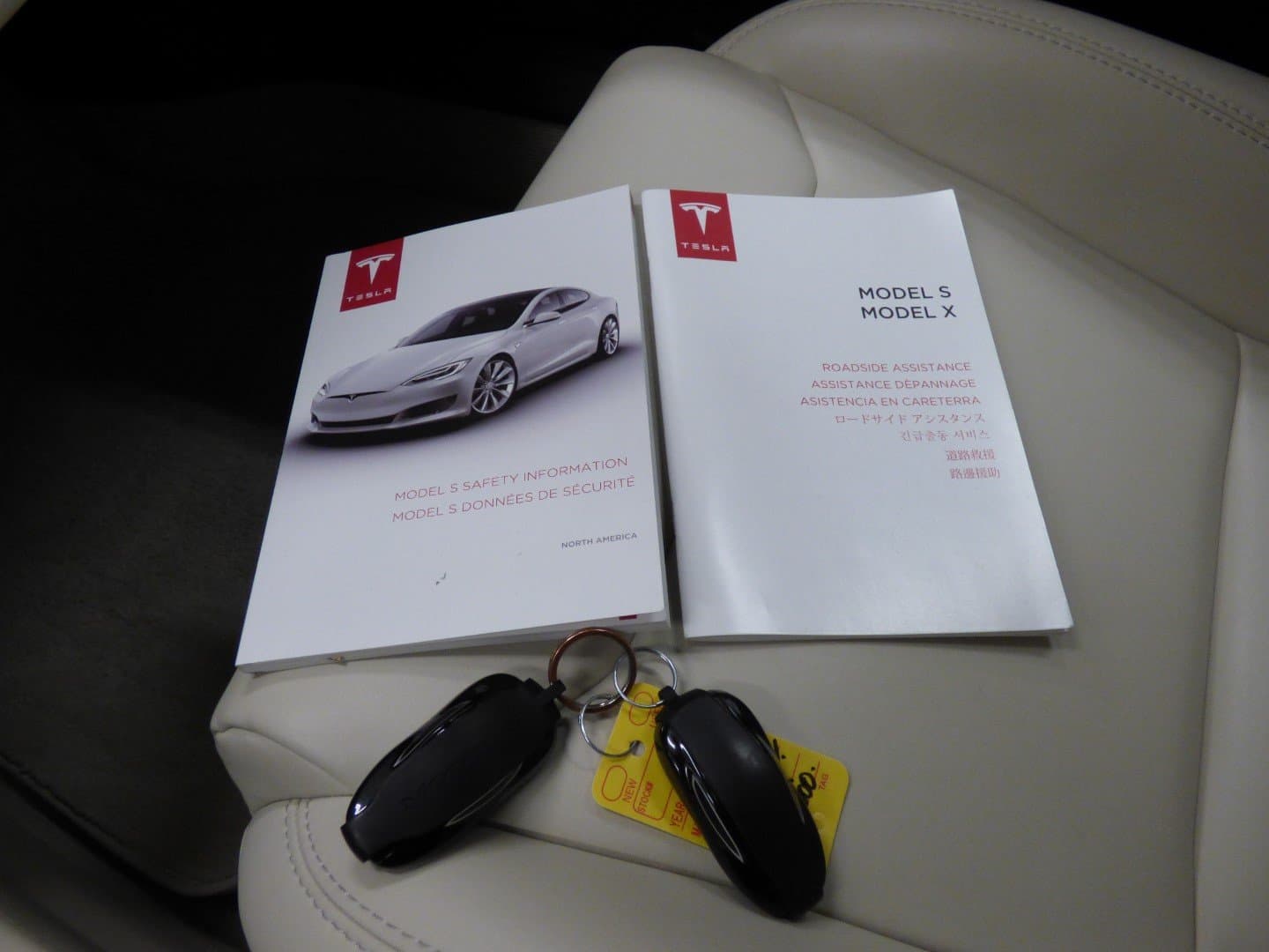 Tesla Model S 2019 - Image 32