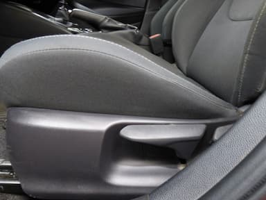 Toyota GR Corolla 2023 - Thumbnail 16