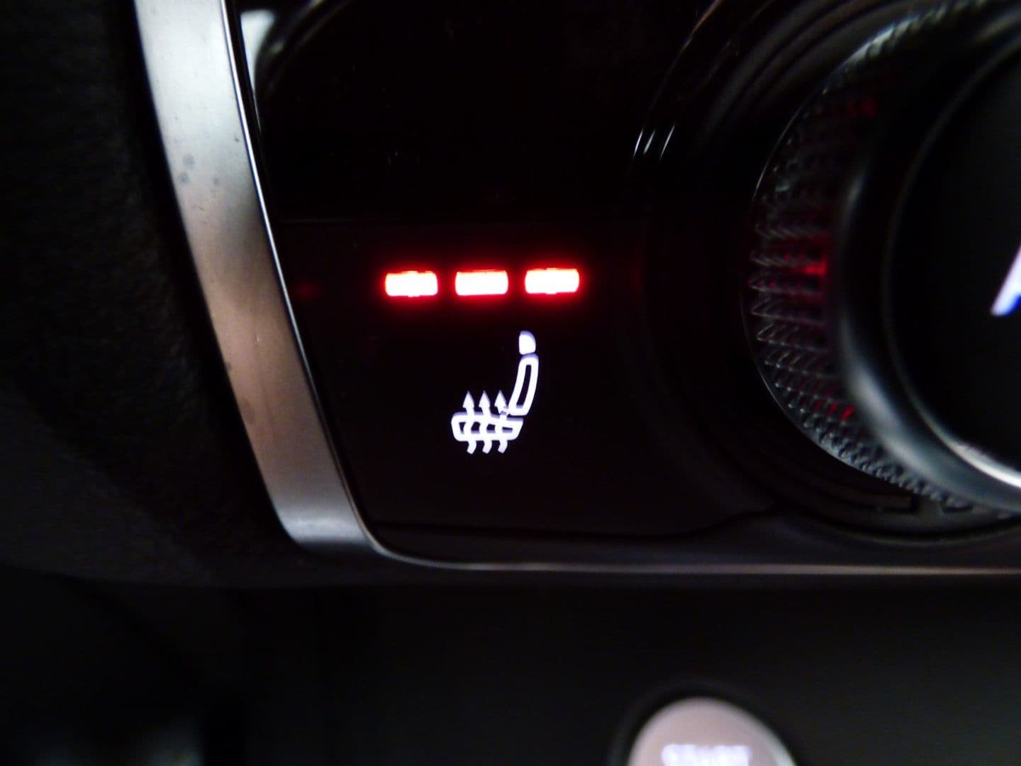 Audi Q3 2020 - Image 19