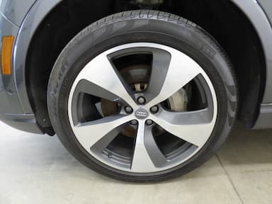 Audi Q7 2019 - Thumbnail 36