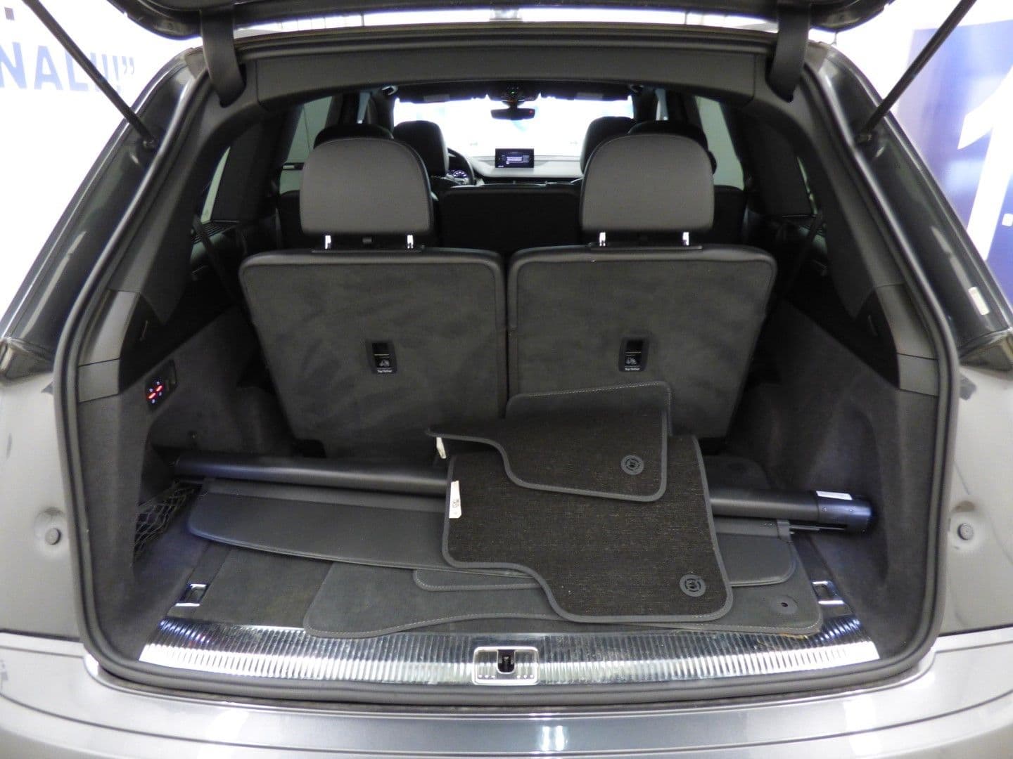 Audi Q7 2019 - Image 32