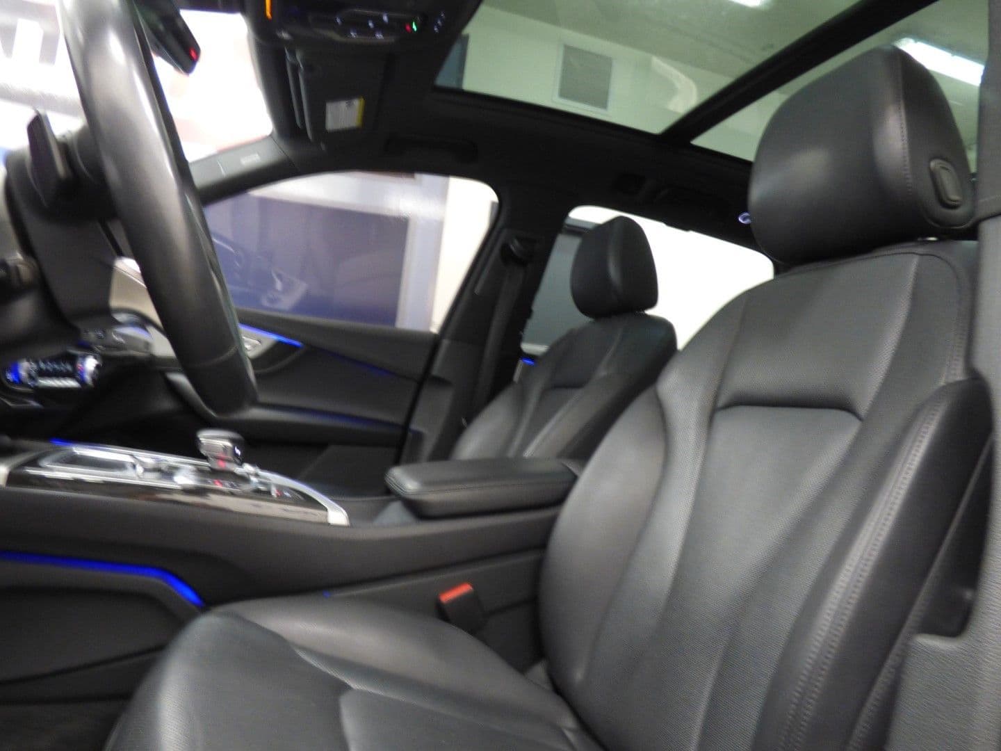 Audi Q7 2019 - Image 17