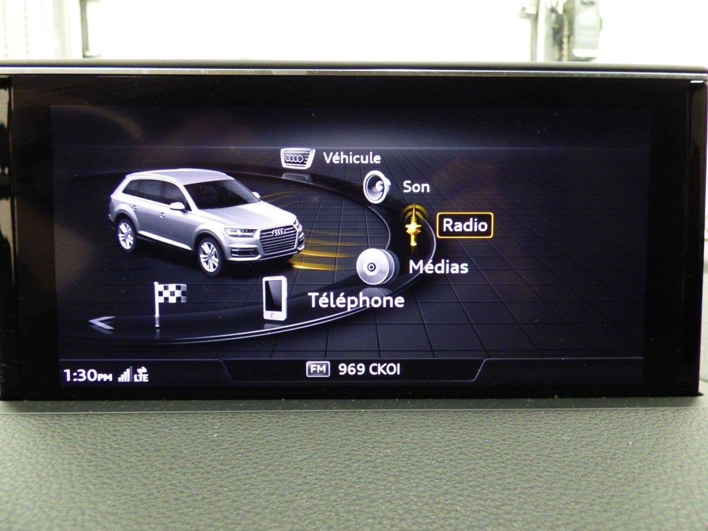 Audi Q7 2019 - Image 14