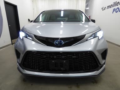 Toyota Sienna 2021 - Thumbnail 3