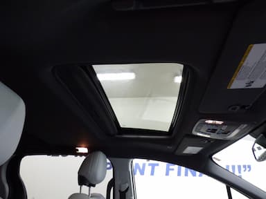 Toyota Sienna 2021 - Thumbnail 15