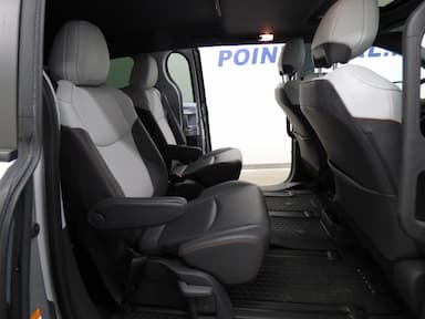 Toyota Sienna 2021 - Thumbnail 30