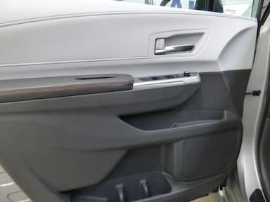 Toyota Sienna 2021 - Thumbnail 29