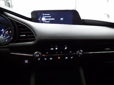 Mazda MAZDA3 2019 - Thumbnail 8