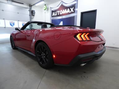 Ford Mustang 2024 - Thumbnail 3