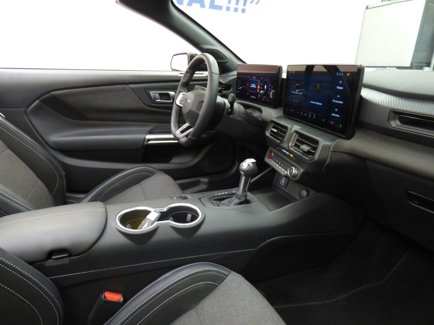 Ford Mustang 2024 - Image 10