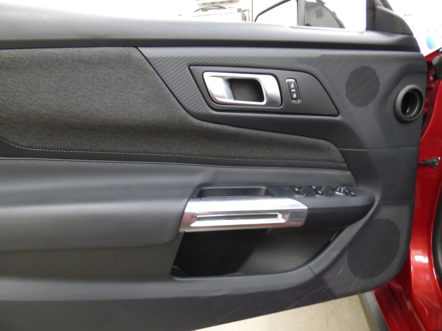 Ford Mustang 2024 - Image 27