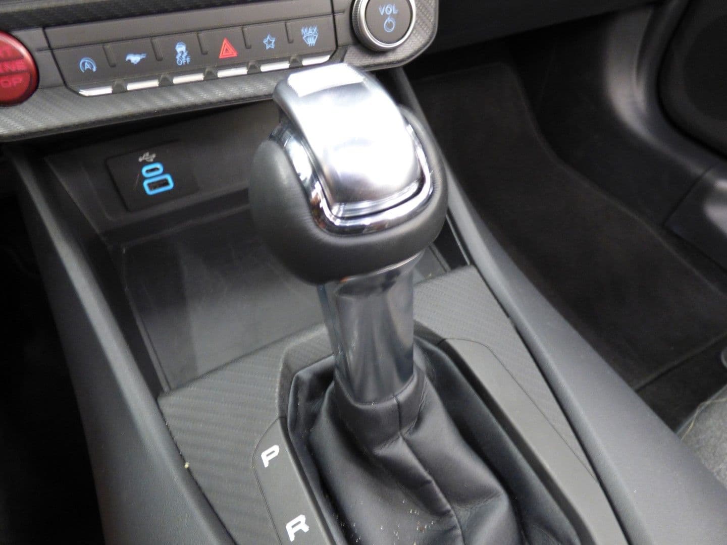 Ford Mustang 2024 - Image 26