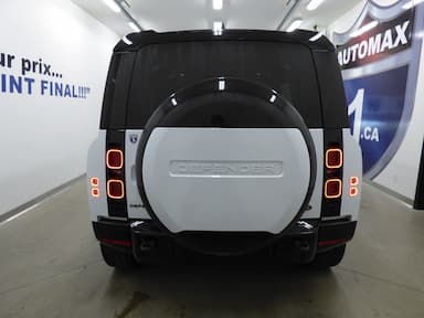 Land Rover Defender 2023 - Thumbnail 4