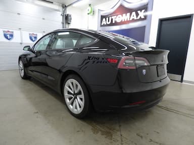 Tesla Model 3 2022 - Thumbnail 2