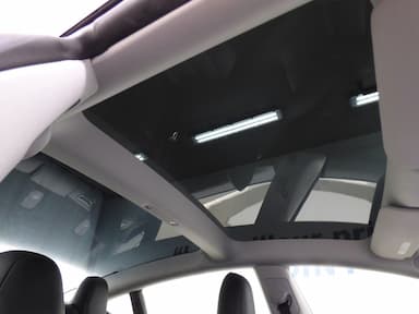 Tesla Model 3 2022 - Thumbnail 12