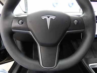 Tesla Model 3 2022 - Thumbnail 17