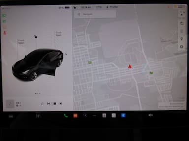 Tesla Model 3 2022 - Thumbnail 10
