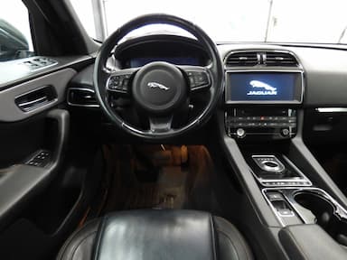 Jaguar F-Pace 2017 - Thumbnail 8
