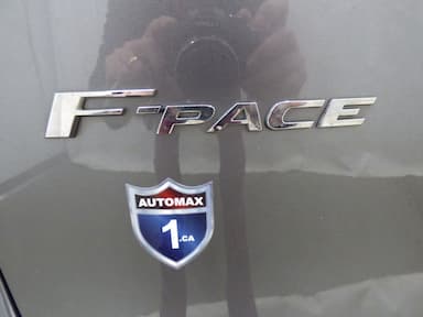 Jaguar F-Pace 2017 - Thumbnail 39