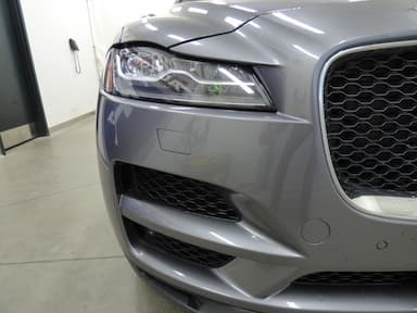 Jaguar F-Pace 2017 - Thumbnail 35