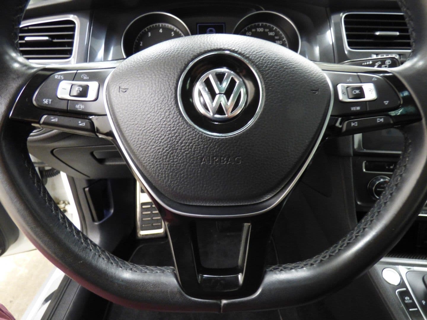 Volkswagen Golf Alltrack 2019 - Image 21