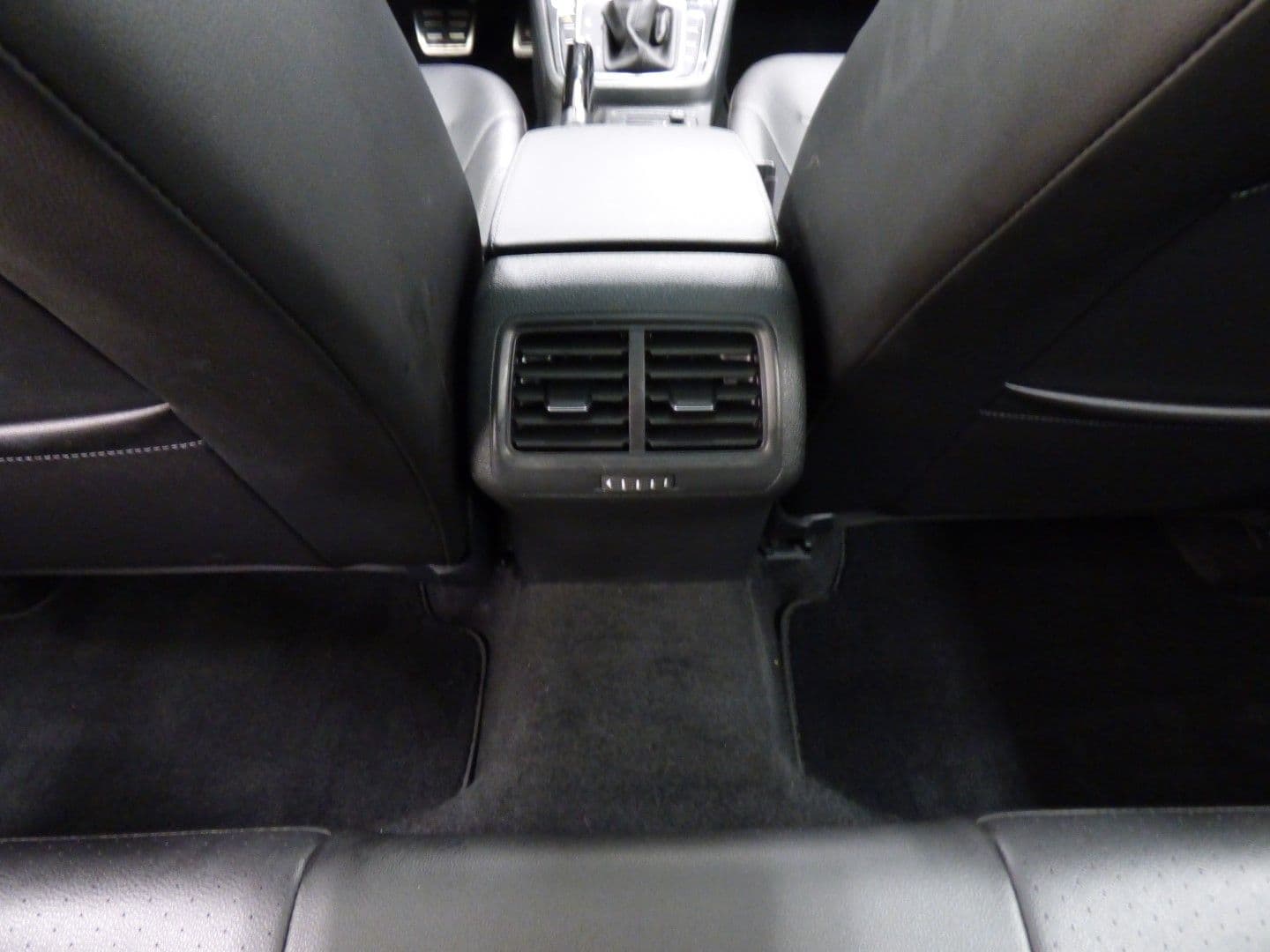 Volkswagen Golf Alltrack 2019 - Image 29