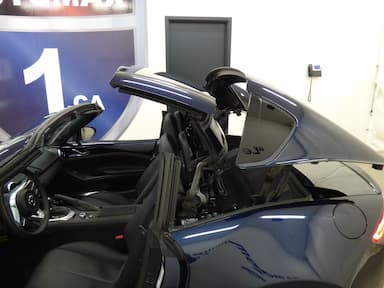 Mazda MX-5 Miata RF 2024 - Thumbnail 33