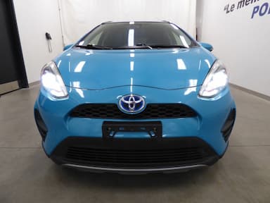 Toyota Prius c 2018 - Thumbnail 3