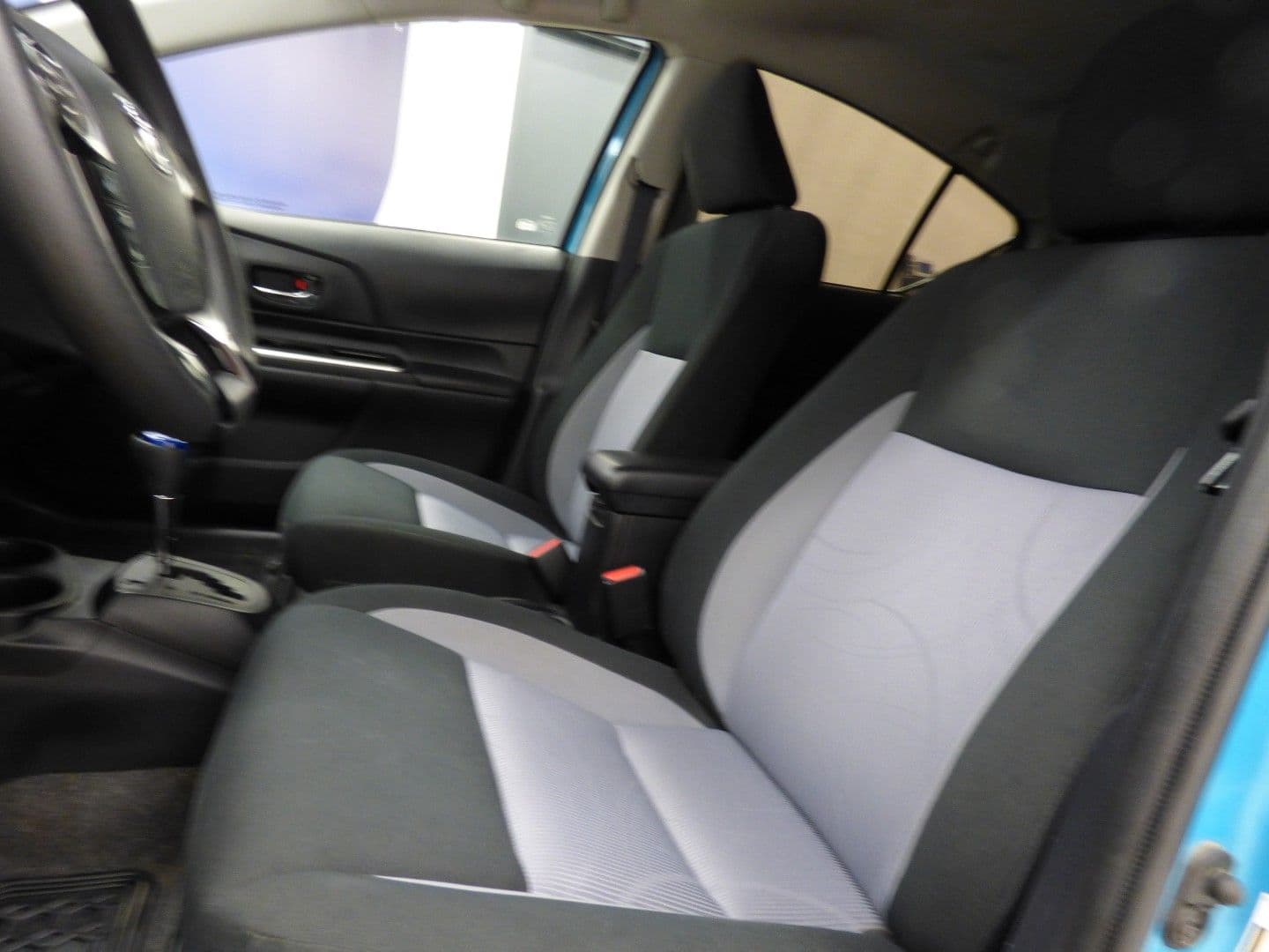 Toyota Prius c 2018 - Image 16