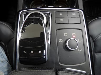 Mercedes-Benz GLE-Class 2016 - Thumbnail 25
