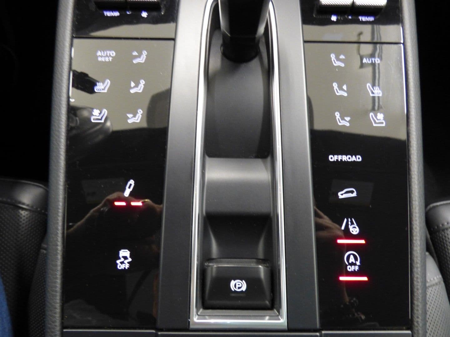 Porsche Macan 2023 - Image 26