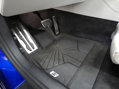 Bmw M8 Convertible 2020 - Thumbnail 22