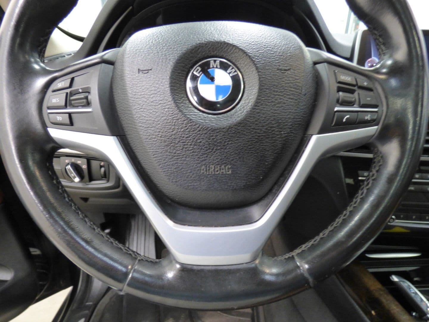 BMW X5 2016 - Image 22