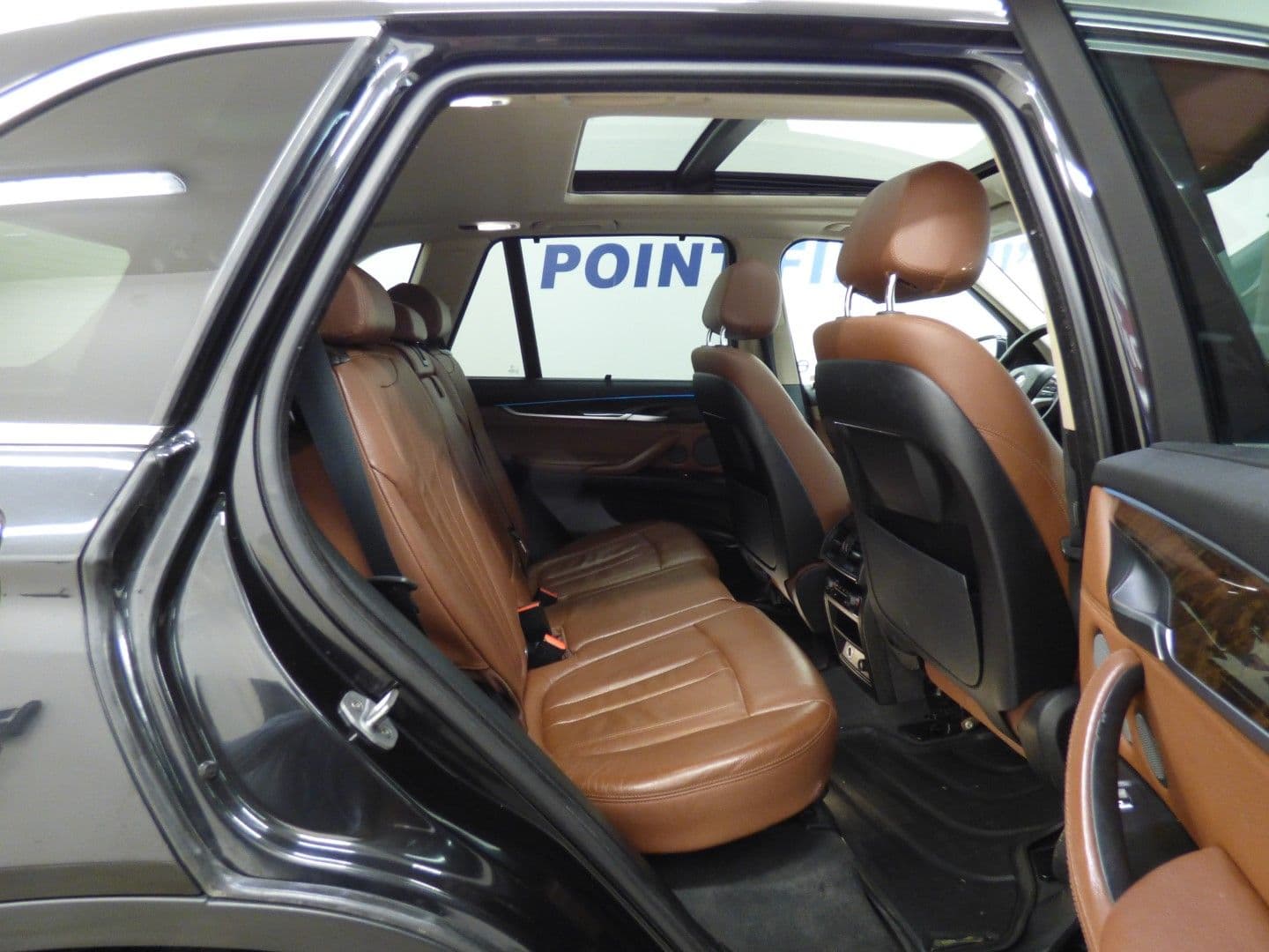 BMW X5 2016 - Image 32