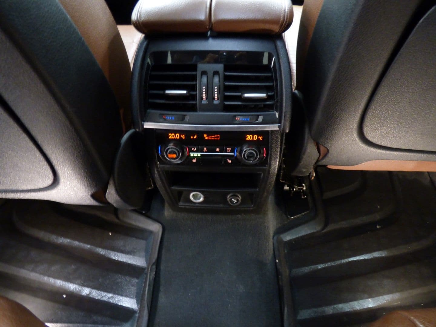 BMW X5 2016 - Image 33