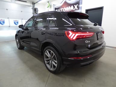 Audi Q3 2022 - Thumbnail 2