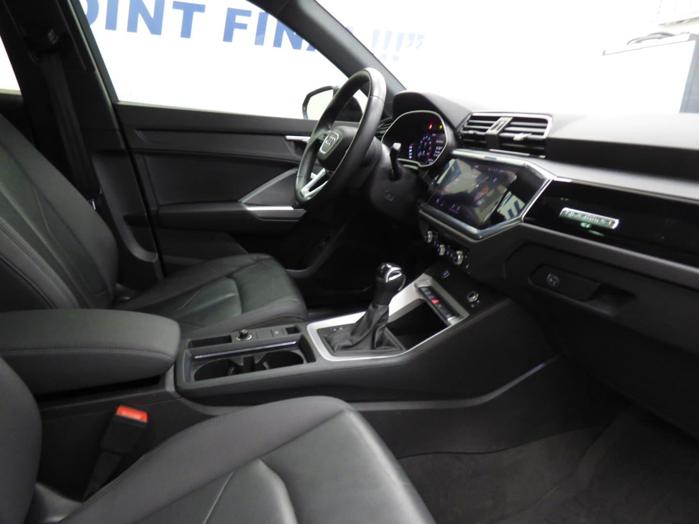 Audi Q3 2022 - Image 7