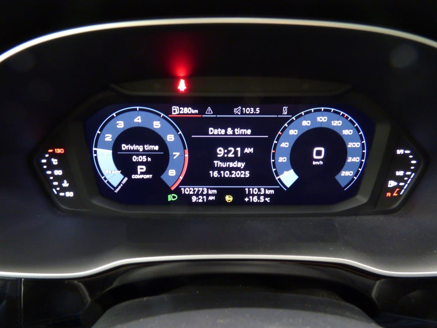 Audi Q3 2022 - Image 9