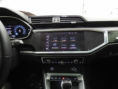 Audi Q3 2022 - Thumbnail 10