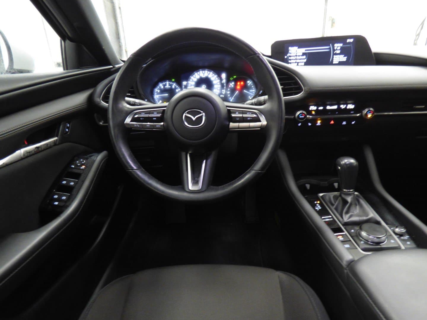 Mazda MAZDA3 2019 - Image 7