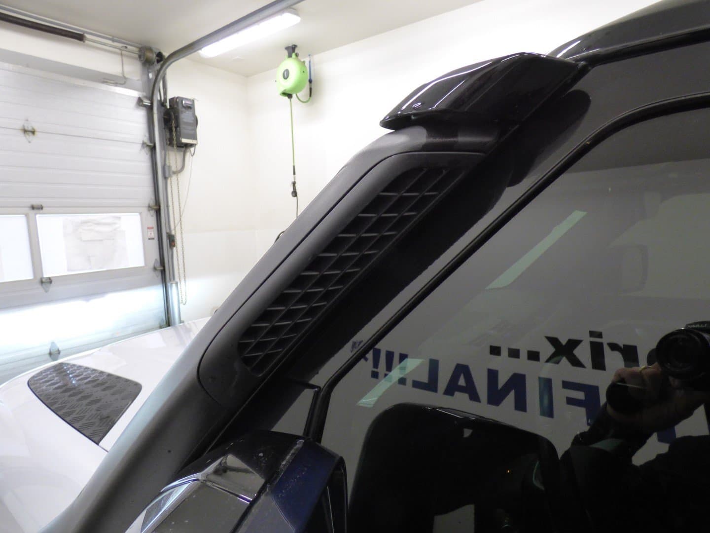 Land Rover Defender 2023 - Image 31