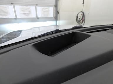 Land Rover Defender 2023 - Thumbnail 14