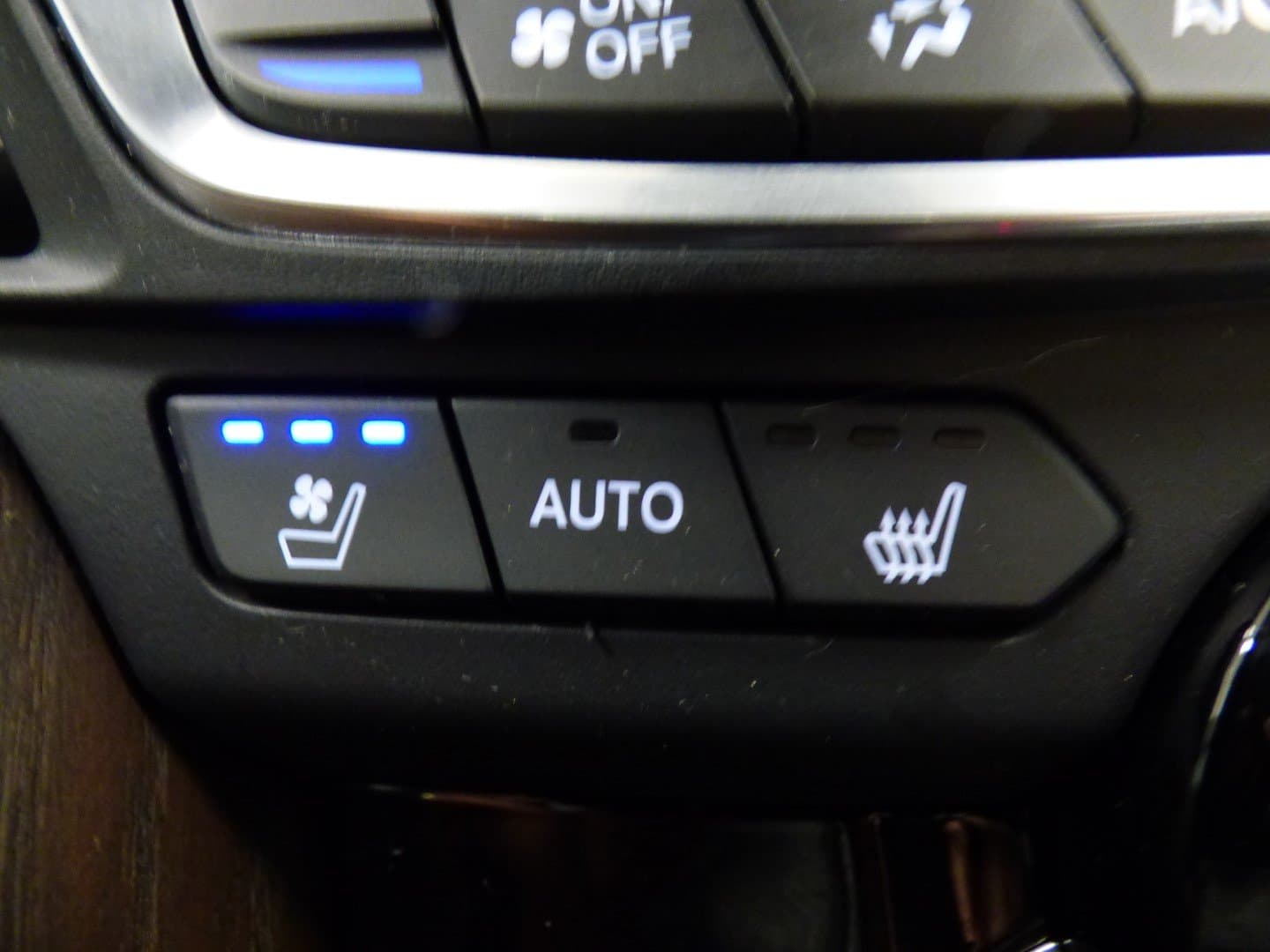 Acura TLX 2023 - Image 17